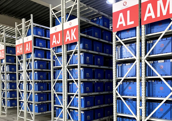 電子產(chǎn)品料箱機器人立體庫項目